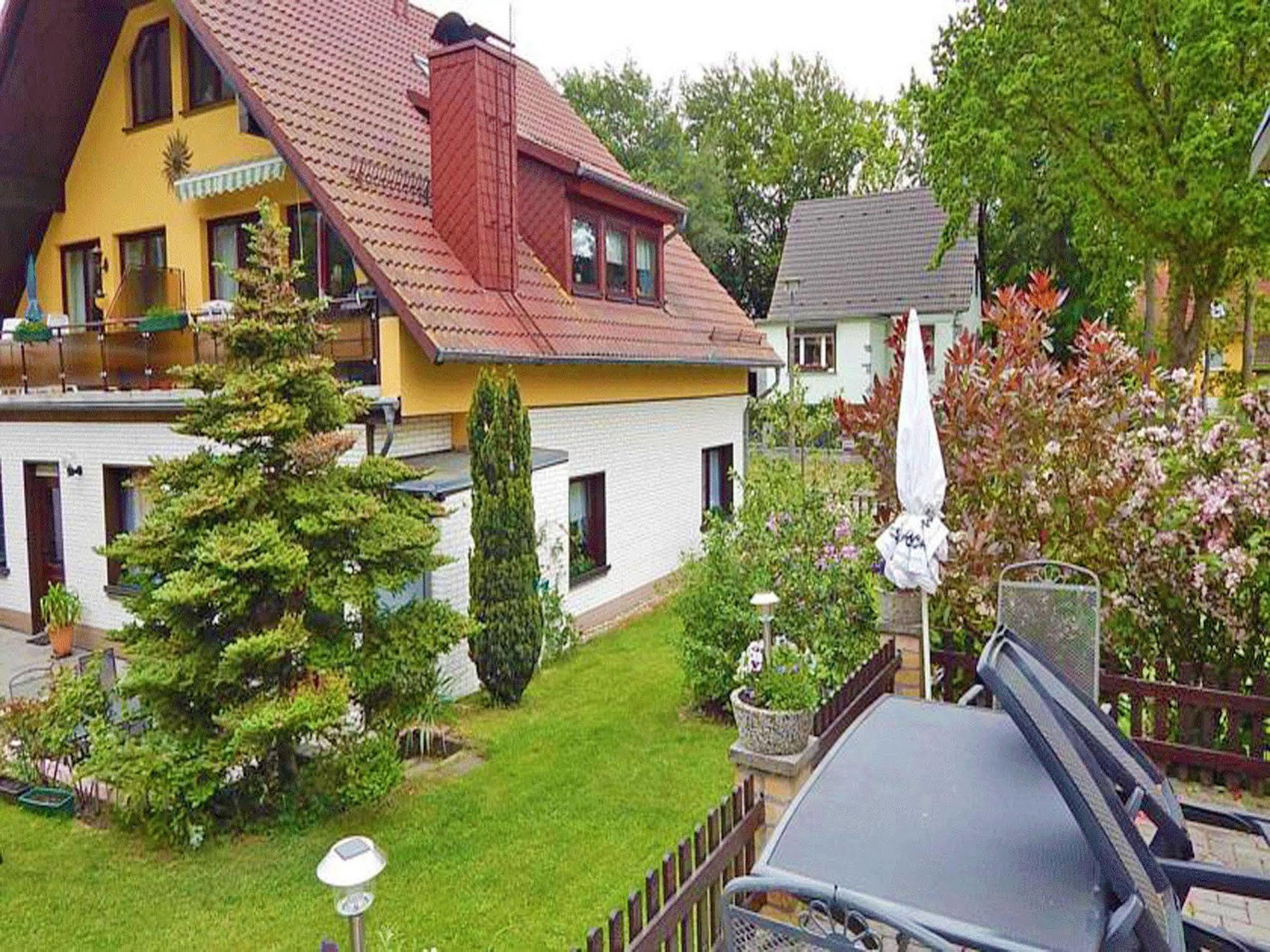 Ferienhus Baabe Fewo 01 Terrasse, Sauna- Und Schwimmbadnutzung Im Ahoi Sellin Apartamento Exterior foto